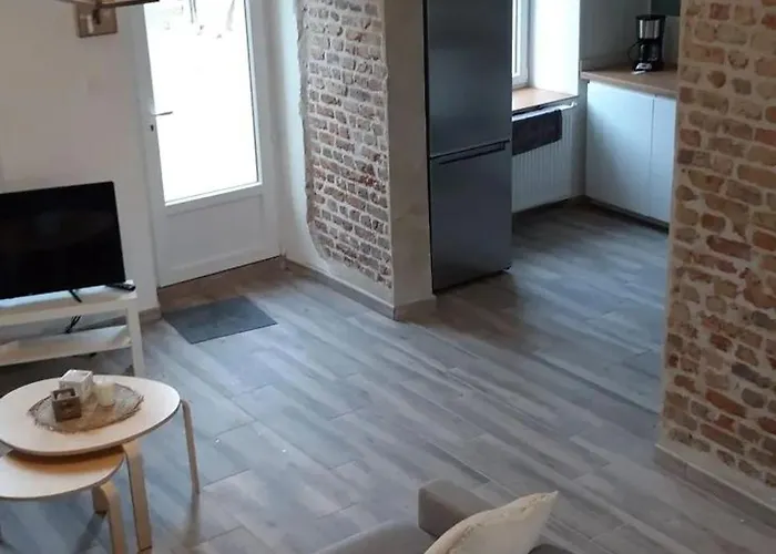 Maison Independante A Avec Jardin 175 M²