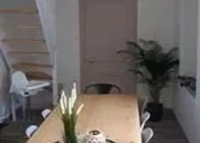 Maison Independante A Avec Jardin 175 M² Marquise