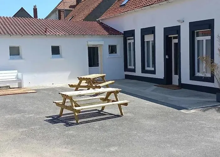 Holiday home Maison Independante A Avec Jardin 175 M² *