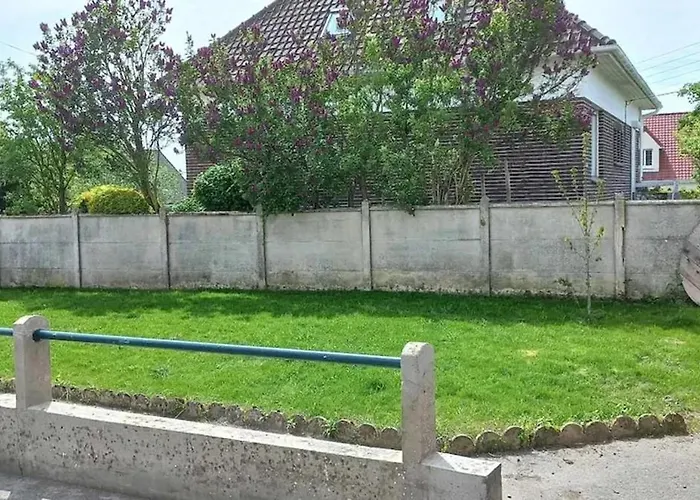 Holiday home Maison Independante A Avec Jardin 175 M² Marquise